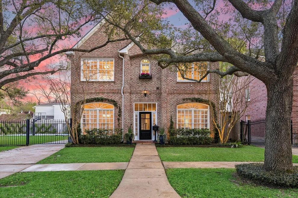 Unit for sale at 4025 Villanova Street, West University Place, TX 77005