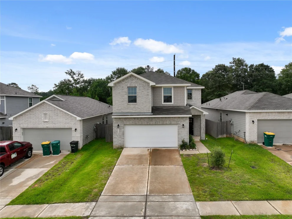 Unit for sale at 25738 Boxwood Hedge Lane, Tomball, TX 77375