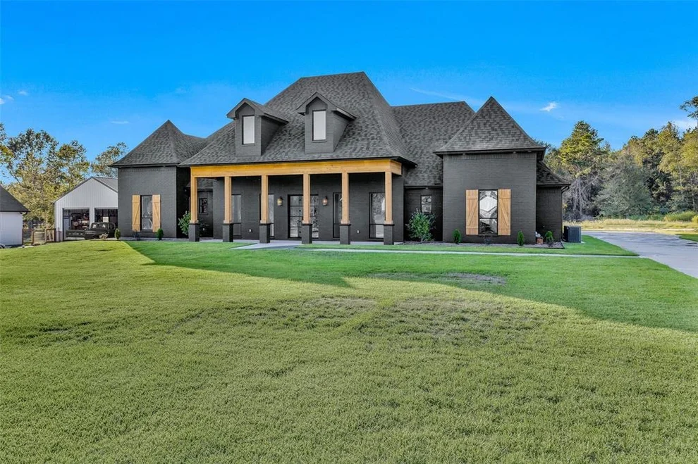 Unit for sale at 80 Quiet Springs Trail, Willis, TX 77378