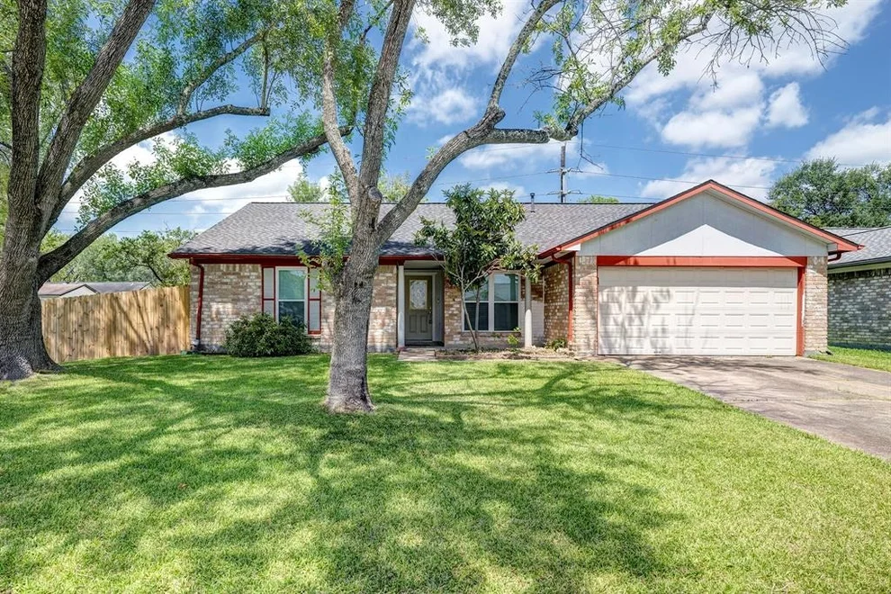 Unit for sale at 3826 Brier Gardens Drive, Houston, TX 77082