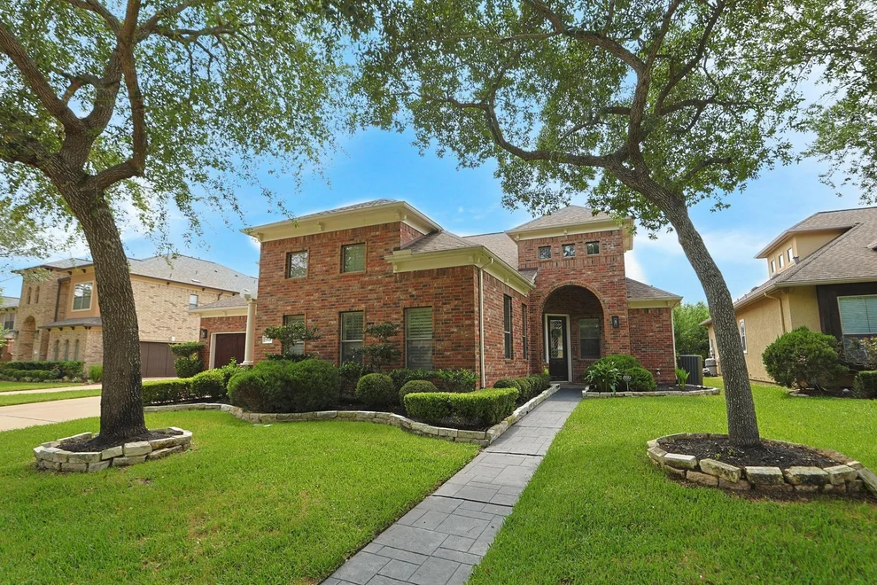 Unit for sale at 935 Poydras Street, Sugar Land, TX 77498