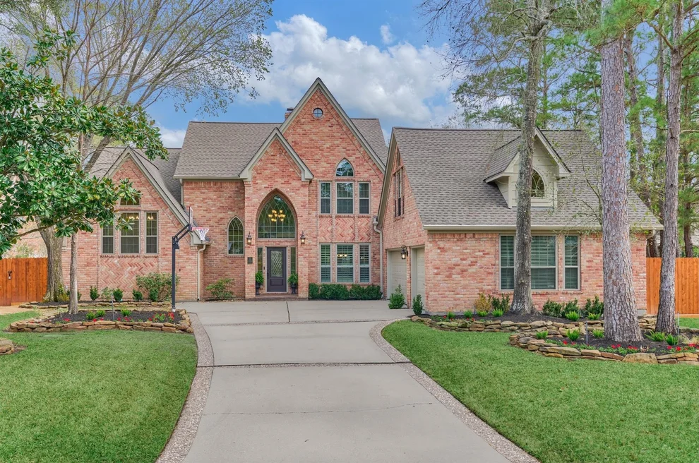 Unit for sale at 23 Golden Thrush Place, The Woodlands, TX 77381
