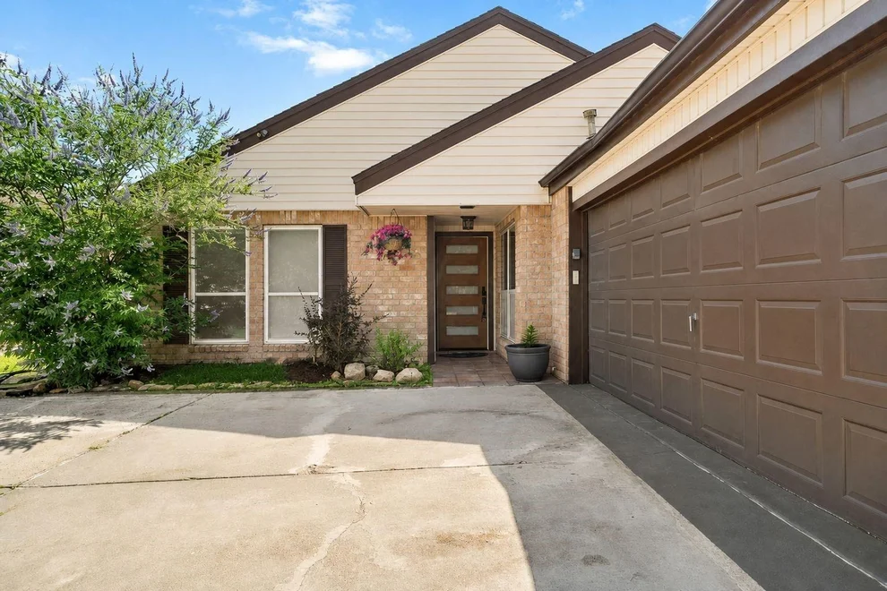 Unit for sale at 12714 Ashford Pine Drive, Houston, TX 77082