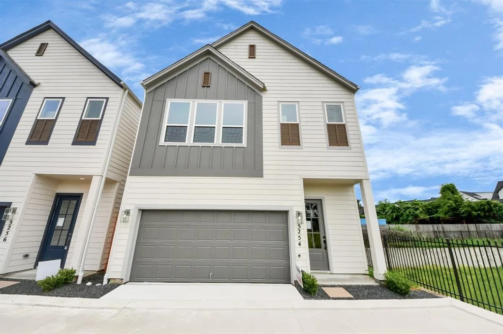 Unit for sale at 5254 Texas Street, Houston, TX 77011