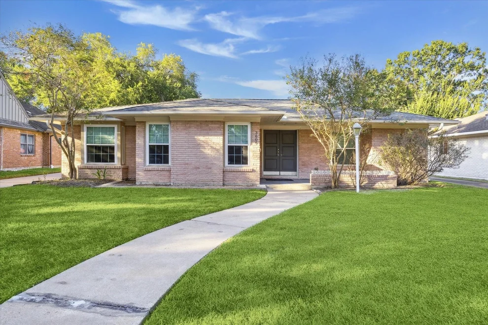 Unit for sale at 3606 Cloverdale Street, Houston, TX 77025