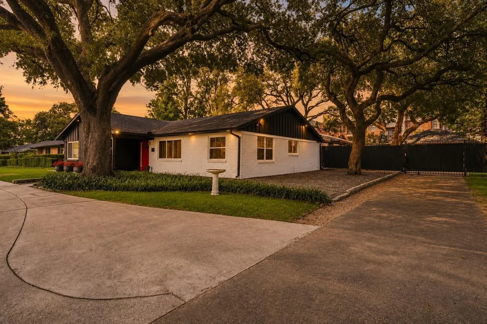 Unit for sale at 2302 Chimney Rock Road, Houston, TX 77056
