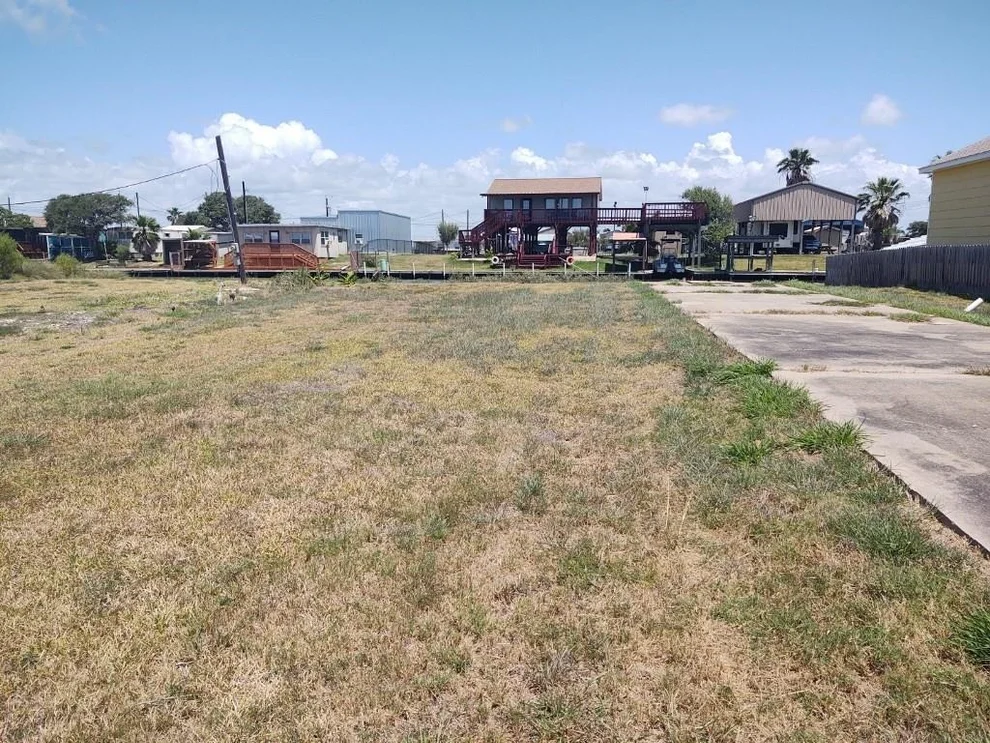 Unit for sale at 94 Neptune, Sargent, TX 77414