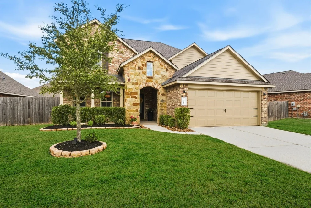 Unit for sale at 24307 S Newcastle Bay Trail, Spring, TX 77389