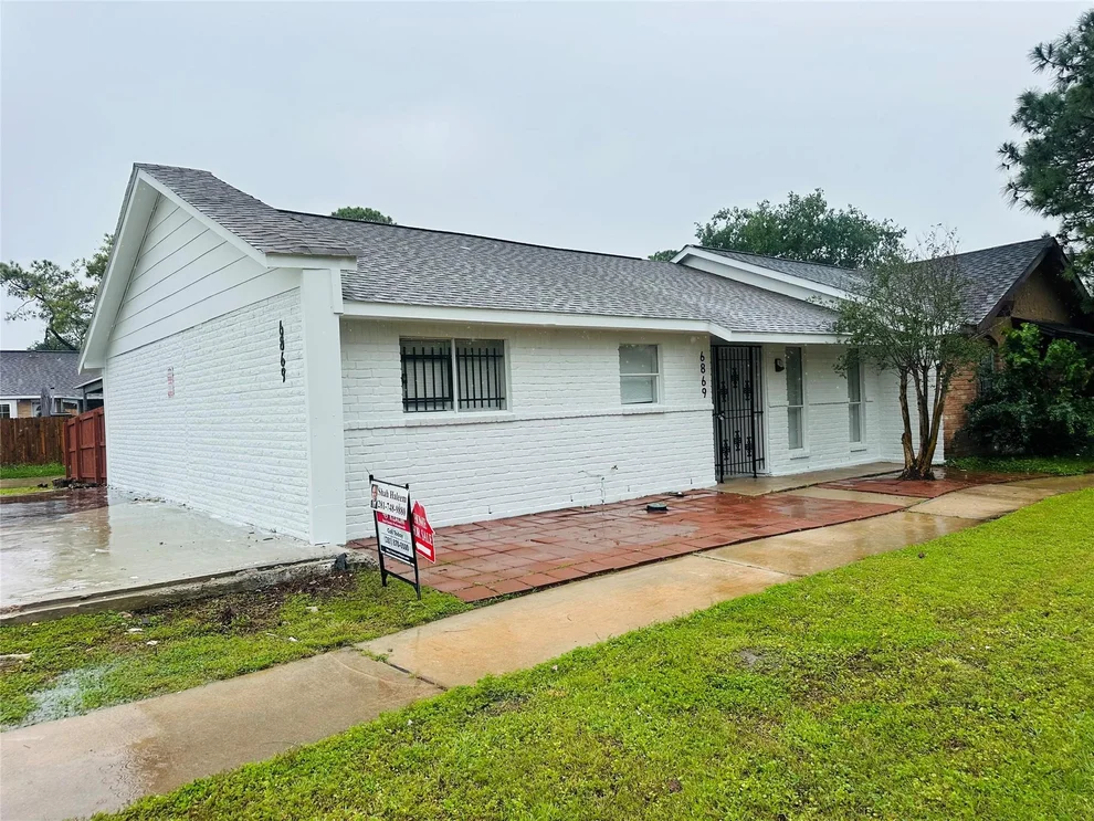 Unit for sale at 6869 Chasewood Drive, Houston, TX 77489