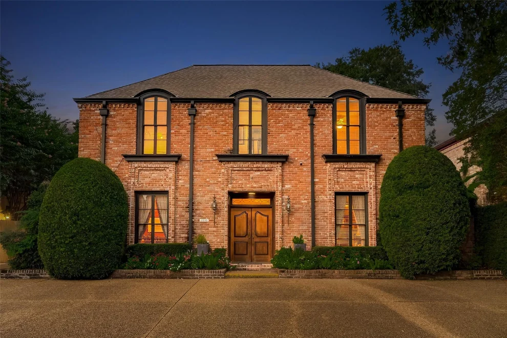 Unit for sale at 2030 Southgate Boulevard, Houston, TX 77030