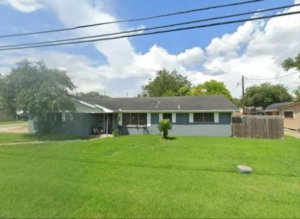 Unit for sale at 303 S 17th Street, Nederland, TX 77627