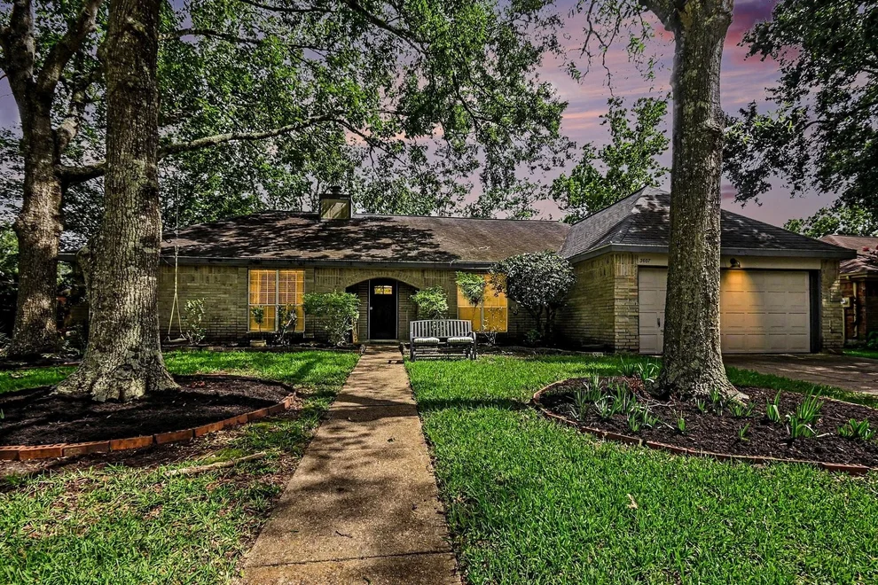 Unit for sale at 3007 Woodwren Court, League City, TX 77573