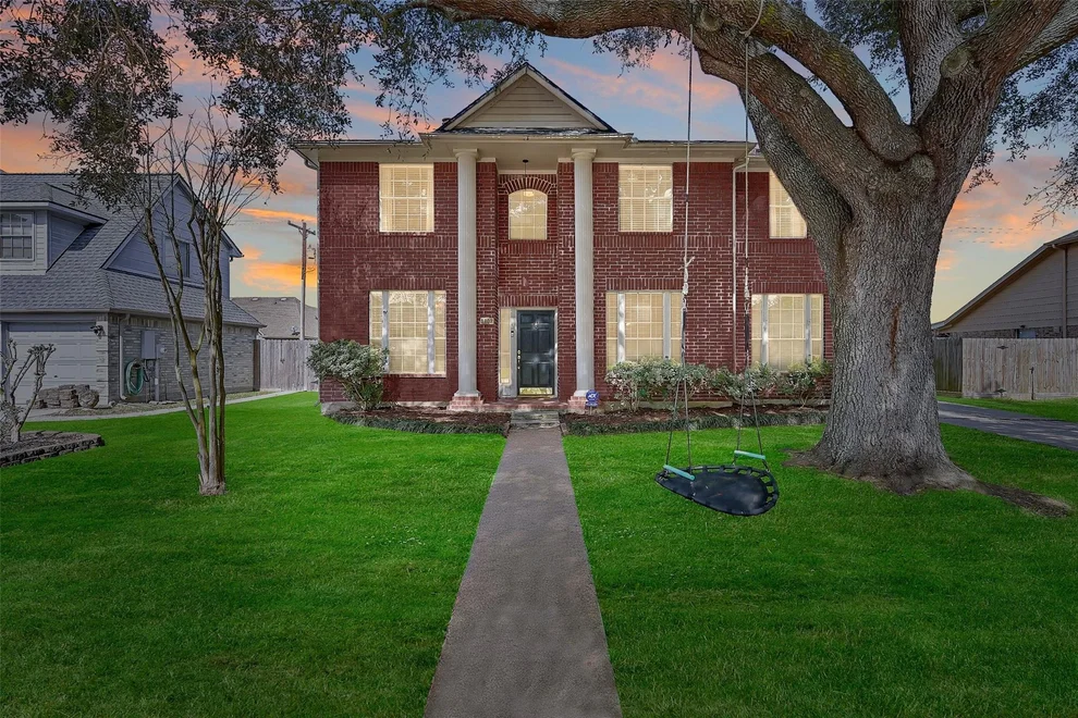 Unit for sale at 1807 N Mission Circle, Friendswood, TX 77546