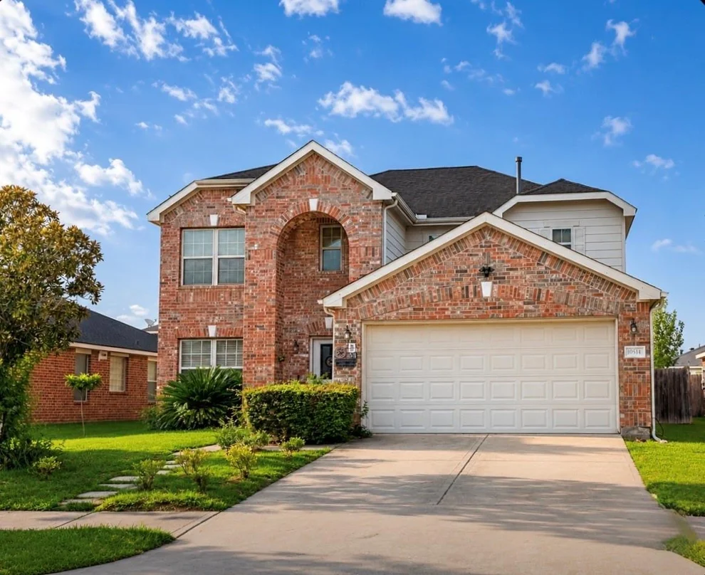 Unit for sale at 19514 Remington Martin Drive, Houston, TX 77073