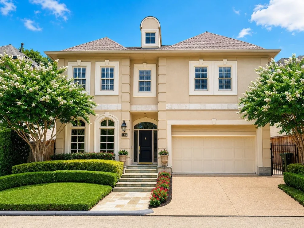 Unit for sale at 134 Park Laureate Drive, Houston, TX 77024
