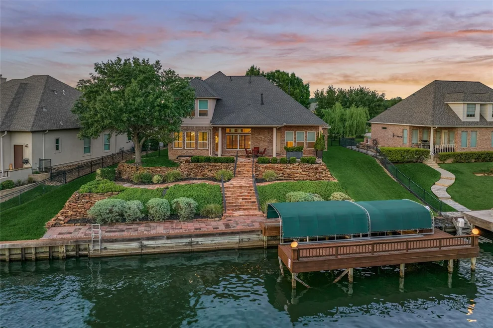 Unit for sale at 12336 Oak Bend Circle, Conroe, TX 77304