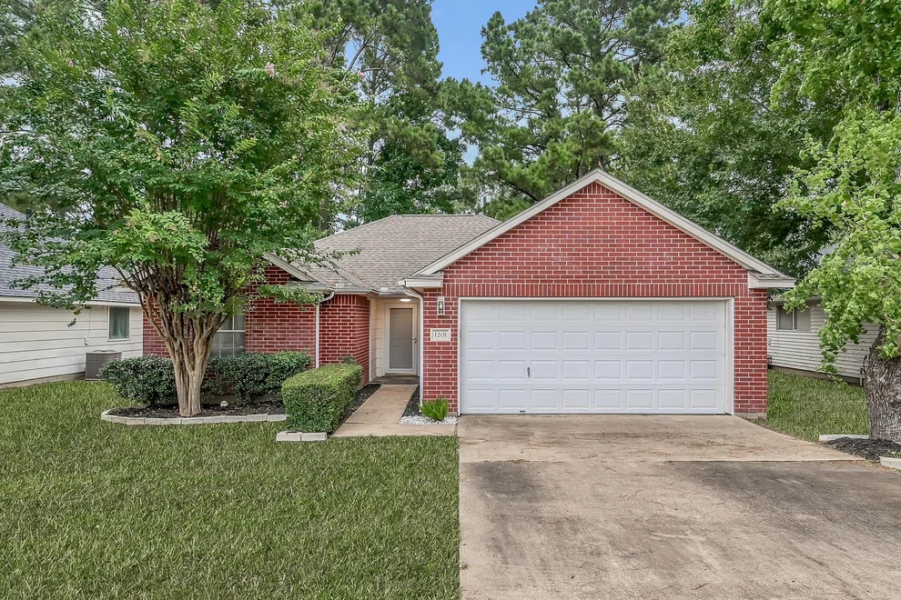 Unit for sale at 1201 Toby Lane, Conroe, TX 77301