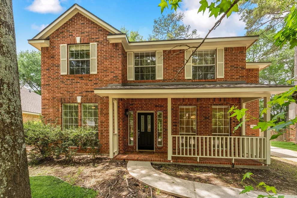 Unit for sale at 71 N Acacia Park Circle, The Woodlands, TX 77382
