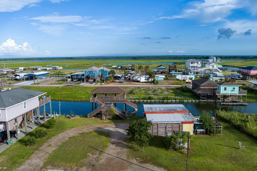 Unit for sale at 1123 Rosenbloom, Crystal Beach, TX 77650