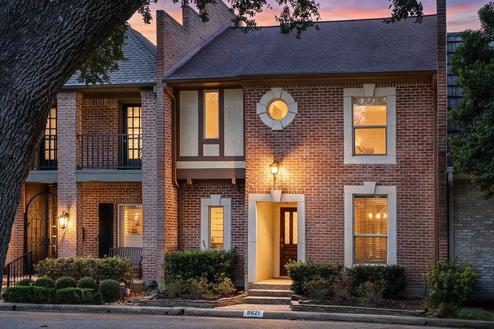 Unit for sale at 9621 Longmont Drive, Houston, TX 77063