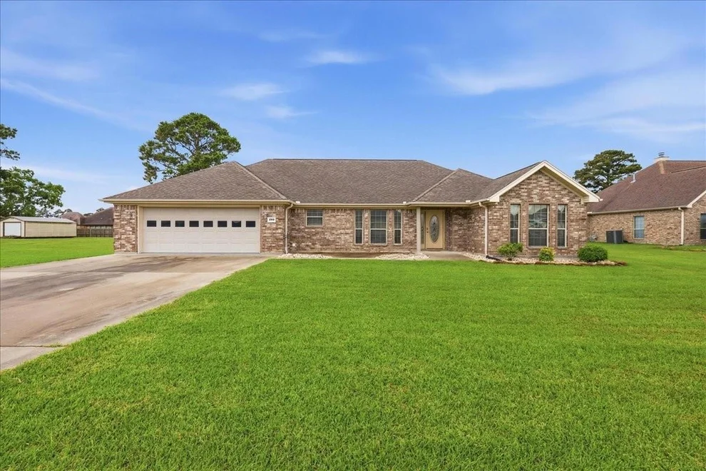 Unit for sale at 290 Tyler Drive, Orange, TX 77630