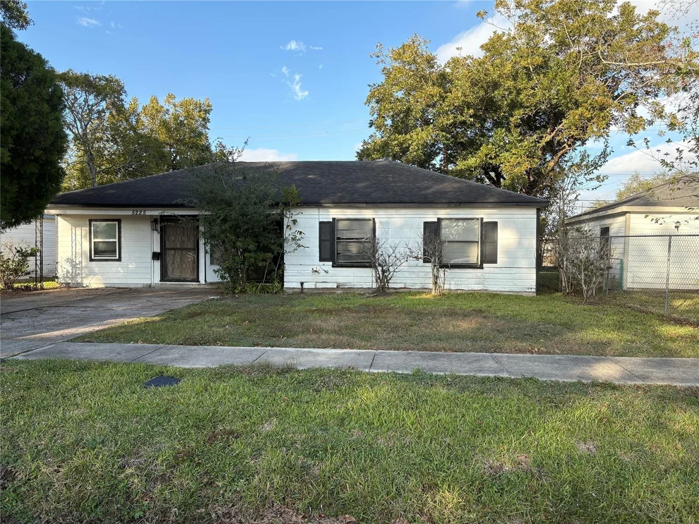 Unit for sale at 5225 Longmeadow Street, Houston, TX 77033