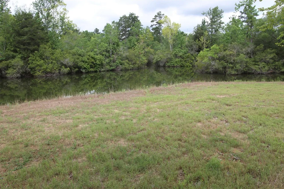 Unit for sale at 63 N Smith Loop Loop, Cleveland, TX 77327