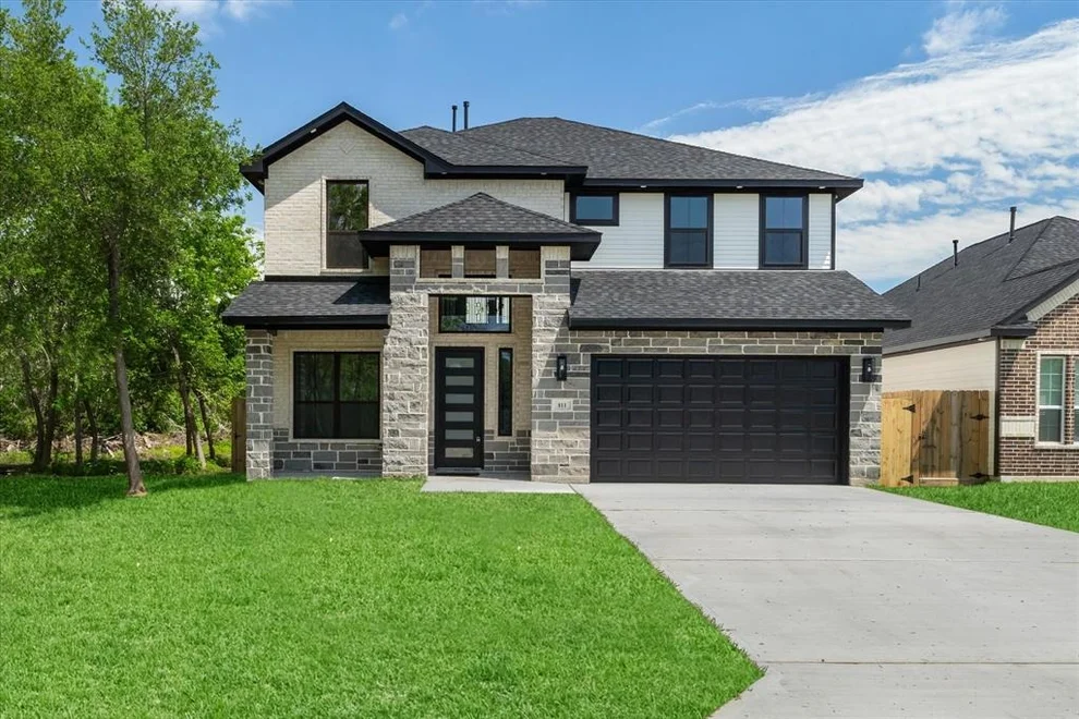 Unit for sale at 811 Easy Street, La Porte, TX 77571