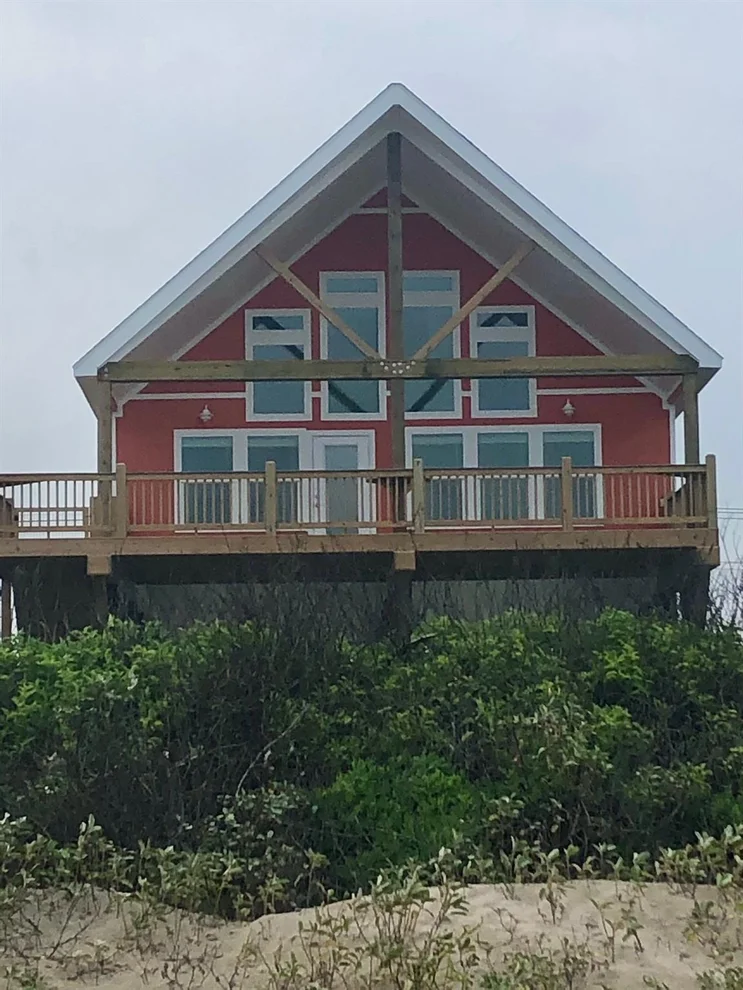 Unit for sale at 980 Bay Street, Gilchrist, TX 77617