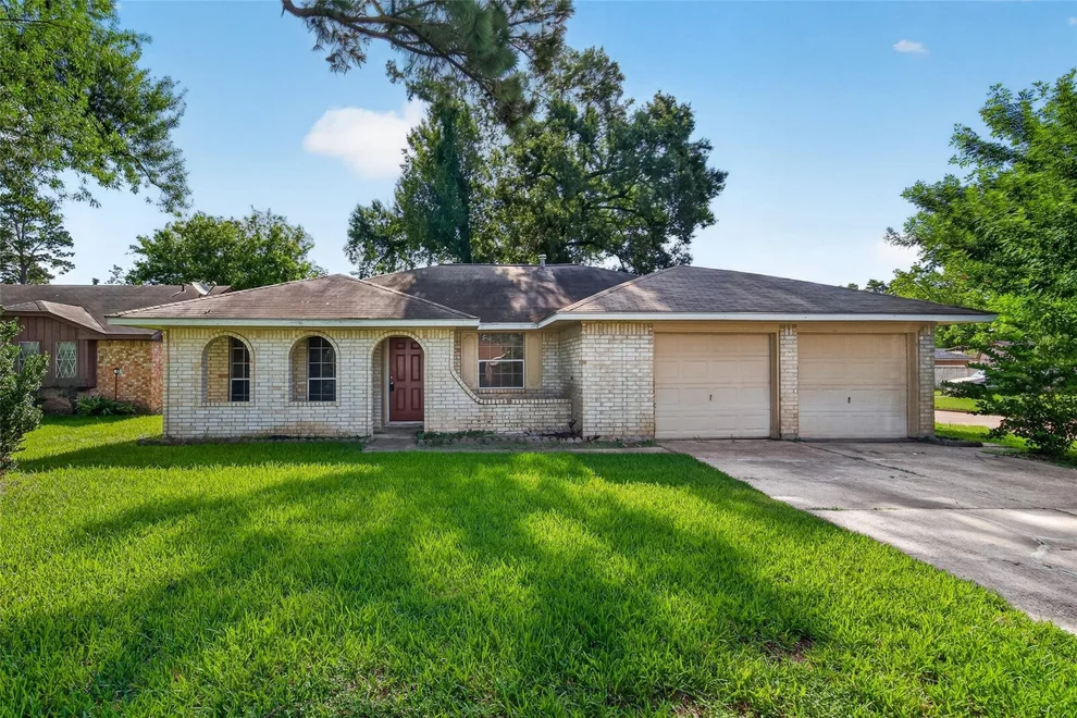Unit for sale at 9702 Hillis Street, Houston, TX 77078