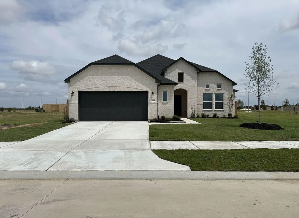 Unit for sale at 2519 Maverick Bank Drive, Iowa Colony, TX 77583