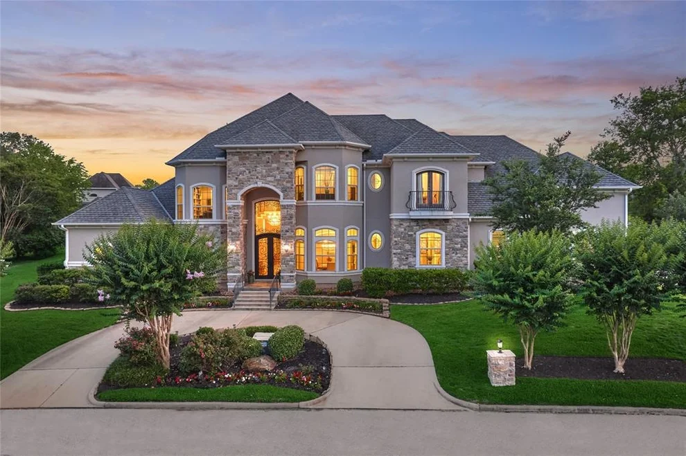 Unit for sale at 346 Edgewood Drive, Montgomery, TX 77356