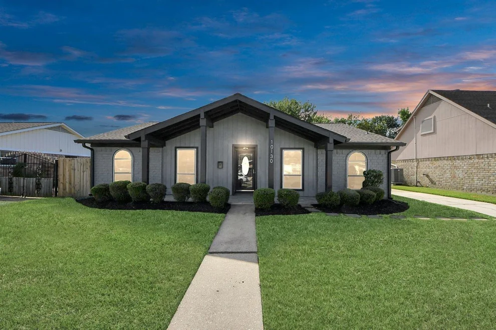 Unit for sale at 10130 Sagerock Drive, Houston, TX 77089