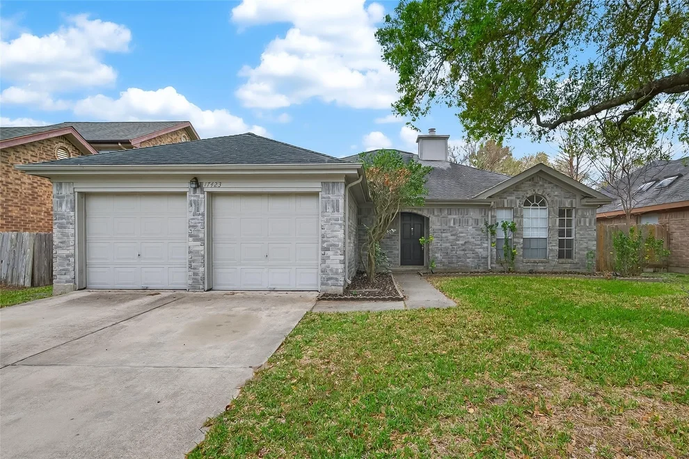 Unit for sale at 17423 Saxon Drive, Houston, TX 77095