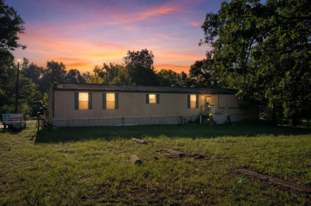 Unit for sale at 6035 Us Highway 96 S, Jasper, TX 75951