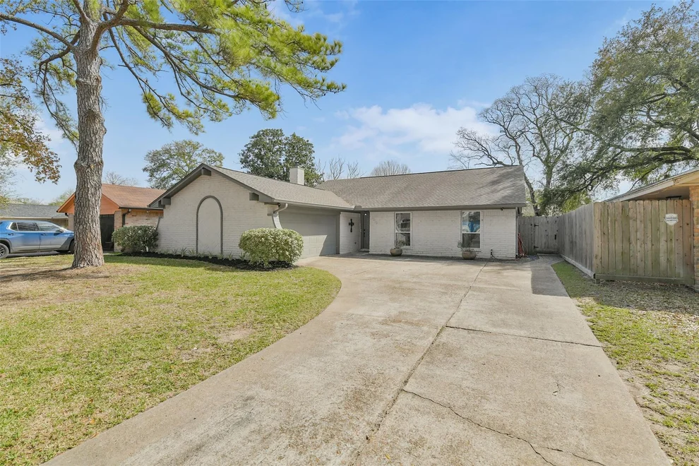 Unit for sale at 3615 Mayfield Oaks Lane, Houston, TX 77088