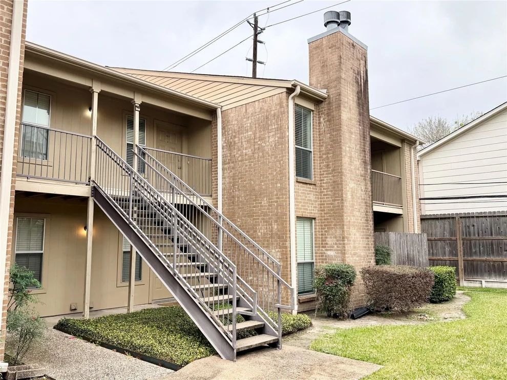 Unit for sale at 700 Thicket Lane, Houston, TX 77079