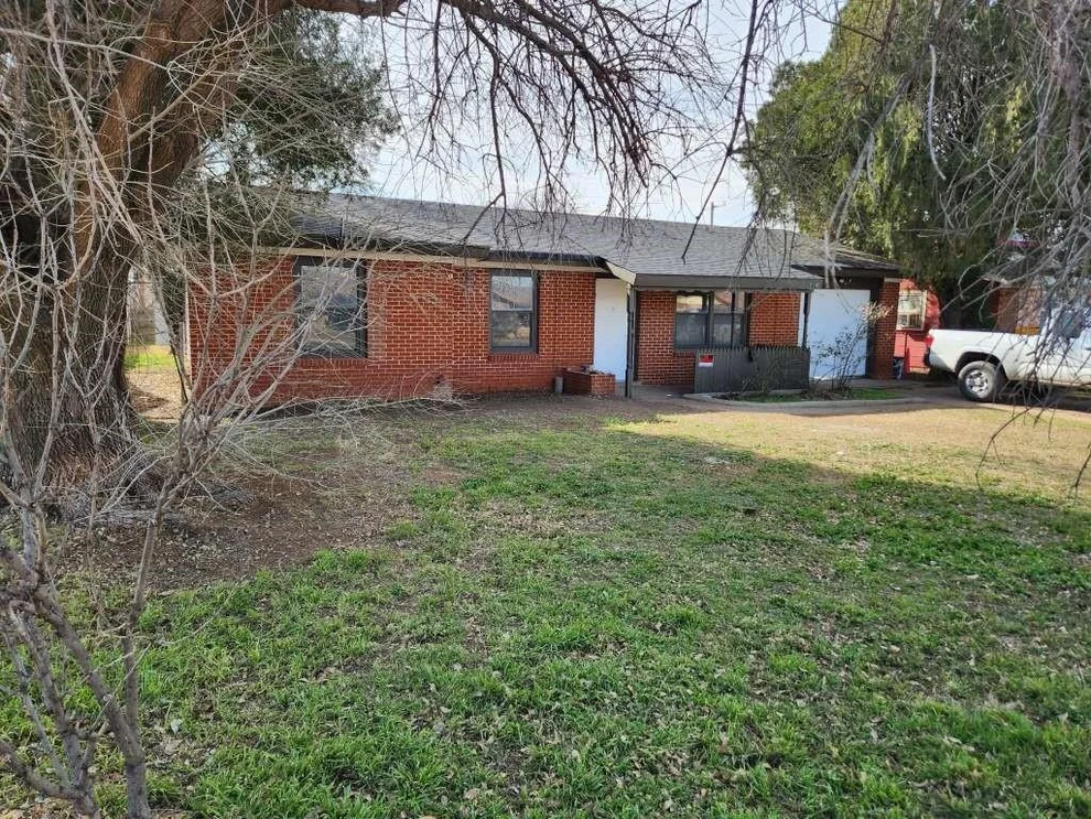 Unit for sale at 2914 E Colgate Street, Lubbock, TX 79403