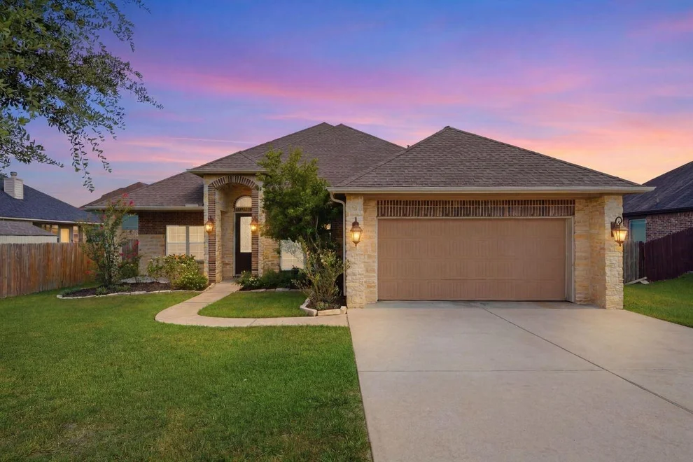 Unit for sale at 18818 Wichita Trail, Magnolia, TX 77355