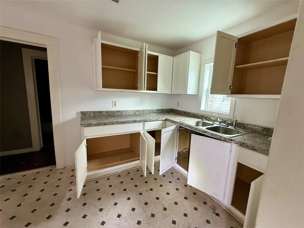 Unit for sale at 3053 Noble Street, Houston, TX 77026