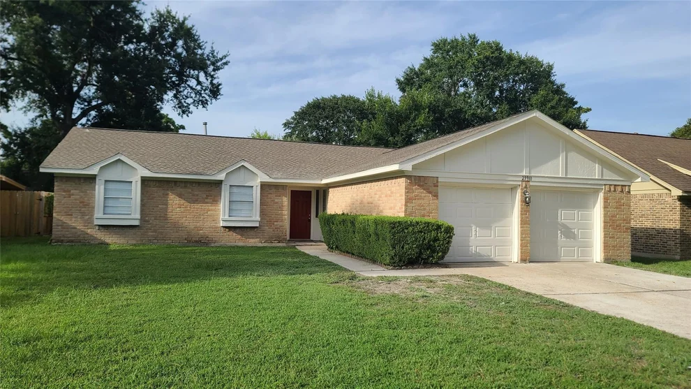 Unit for sale at 23910 Farm Hill Road, Spring, TX 77373