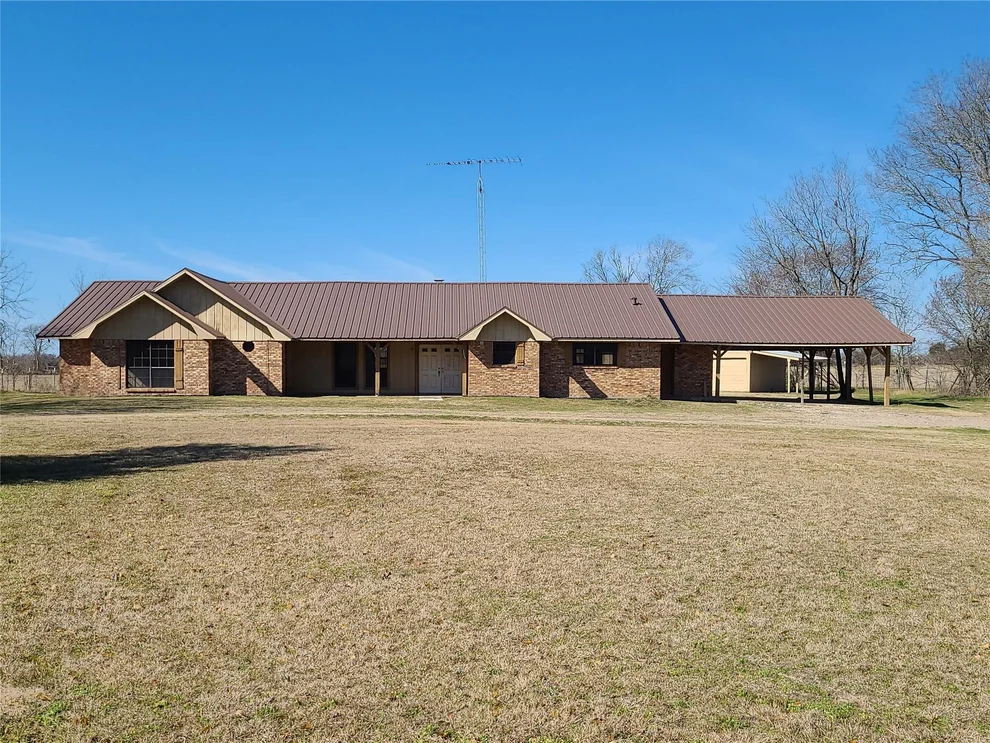 Unit for sale at 22817 Tx Highway 90 N, Bedias, TX 77831