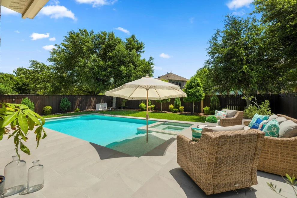 Unit for sale at 26 Winhall Place, The Woodlands, TX 77354