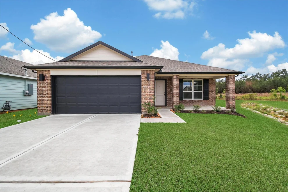 Unit for sale at 141 County Road 5102b, Cleveland, TX 77327