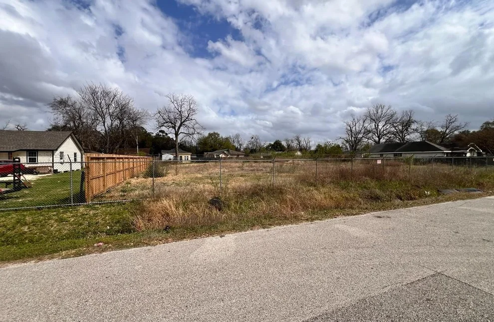 Unit for sale at 0 Los Angeles Street, Houston, TX 77026