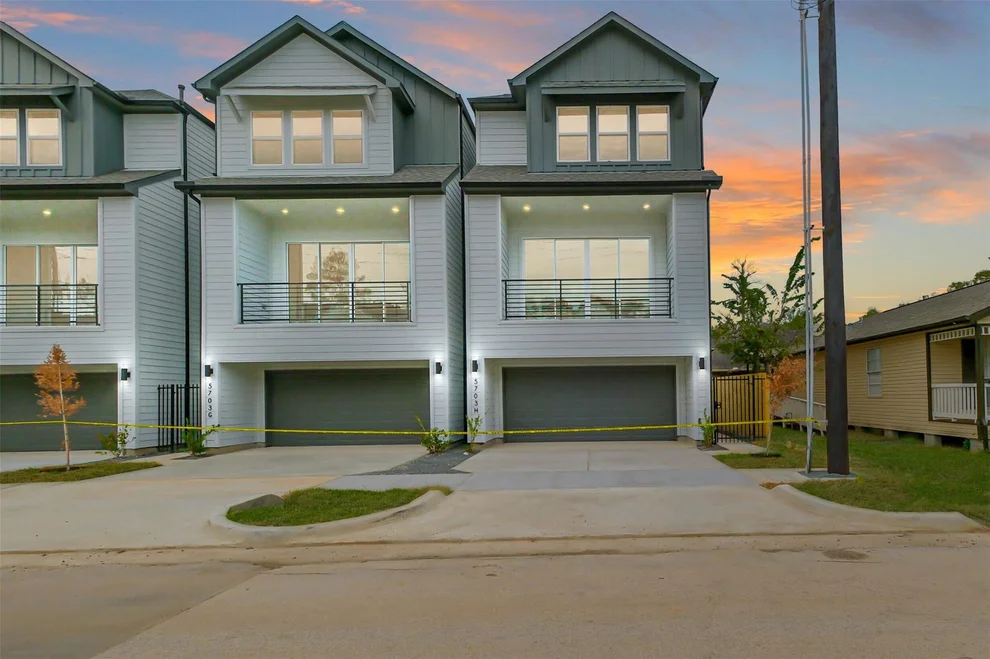 Unit for sale at 5703G Balbo Street, Houston, TX 77091