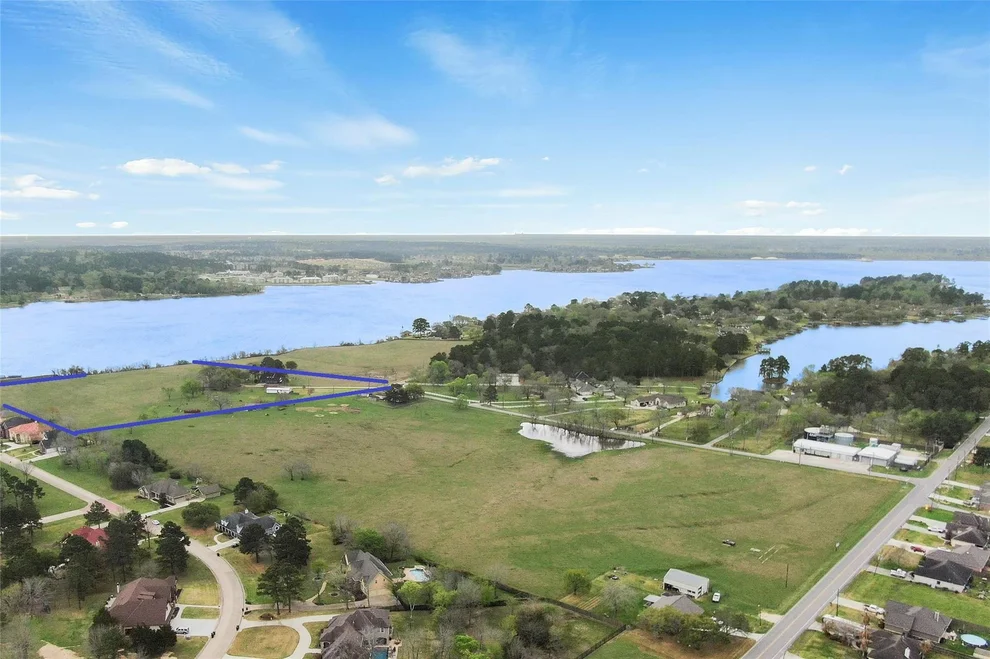 Unit for sale at 13036 Bruce Road, Willis, TX 77318