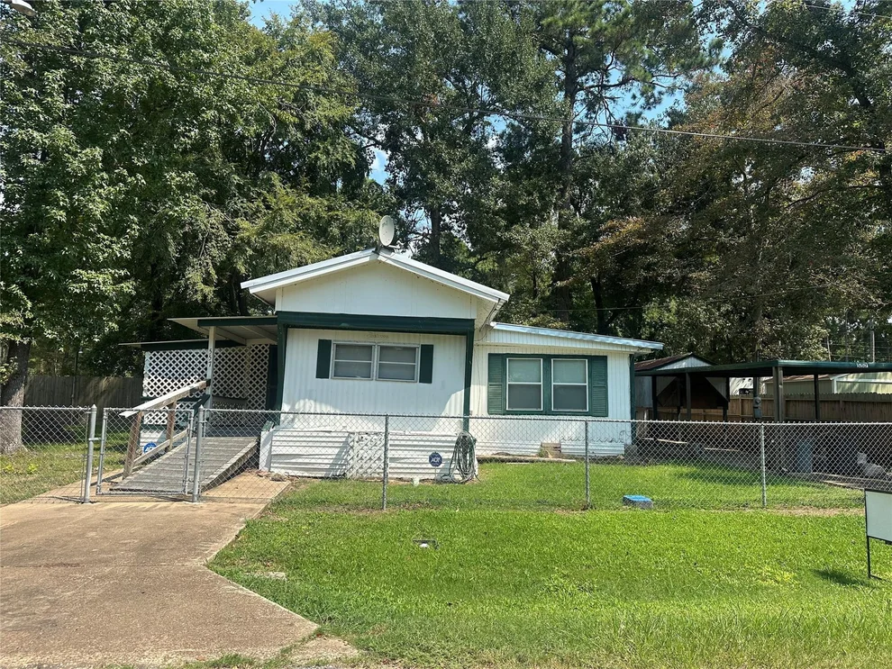 Unit for sale at 557 Moose Drive, Onalaska, TX 77360