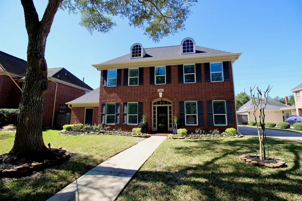 Unit for sale at 1415 Old Elm Trail, Sugar Land, TX 77479
