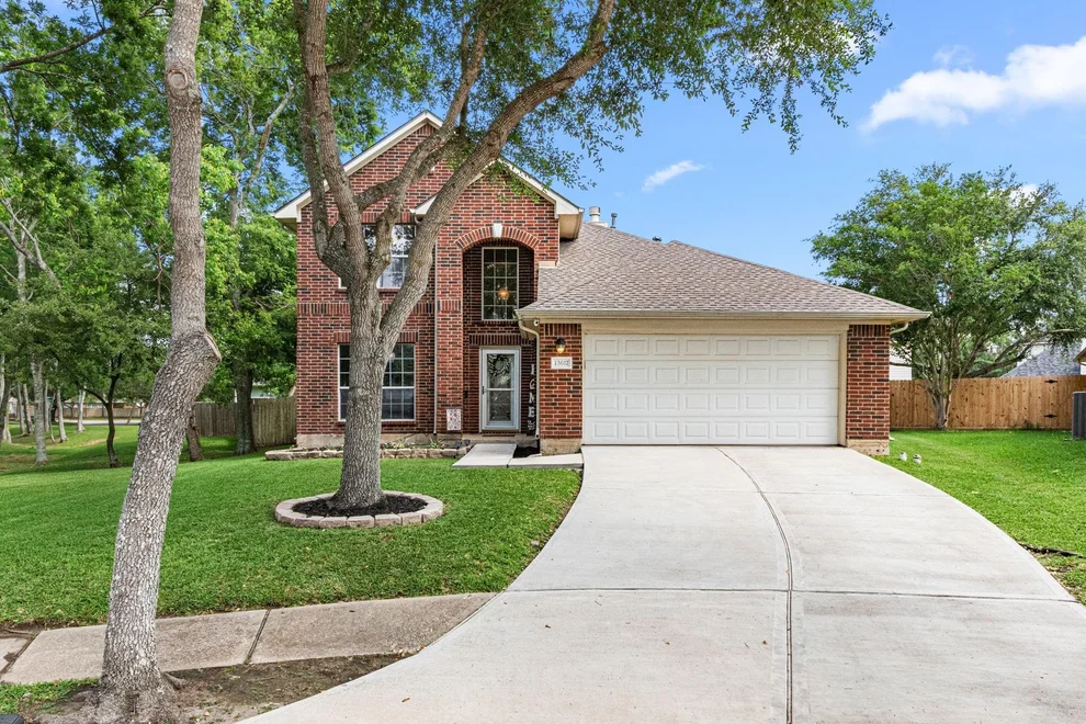 Unit for sale at 13617 Jasmine Creek Lane, Rosharon, TX 77583